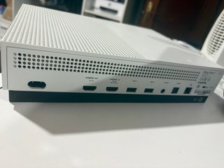 Xbox One S Blanca + Funda y Mando