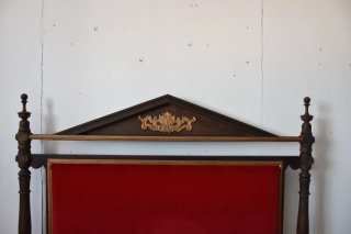 Antiguo tresillo terciopelo rojo