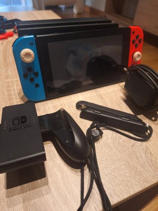 Nintendo Switch Azul y Rojo