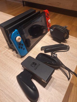 Nintendo Switch Azul y Rojo