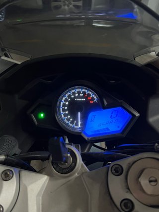 Mitt 400 GPR Deportiva Blanca y Verde
