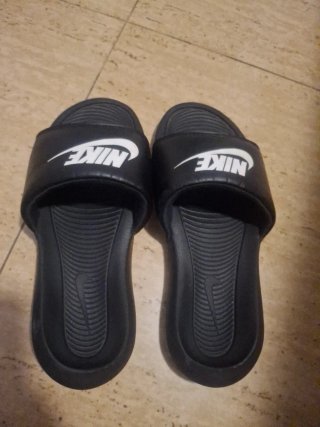 Chanclas Nike Talla 41 Negras