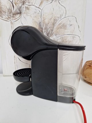 Cafetera Dolce Gusto Negra