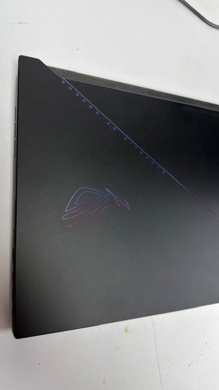ASUS ROG Zephyrus Duo 16 RTX 4090 | Ryzen 9 64gb