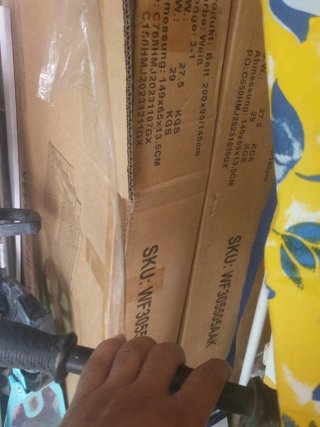 Cama litera de madera blanca