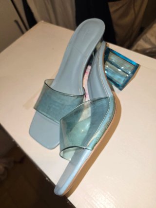Sandalias transparentes tacón azul claro T.38