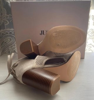 Sandalias Justfab "Aubrie" color arena