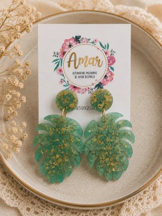 Pendientes artesanales de Resina