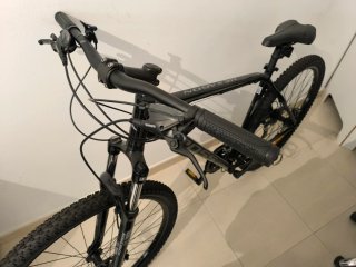 Bicicleta de Montaña Kross Negra