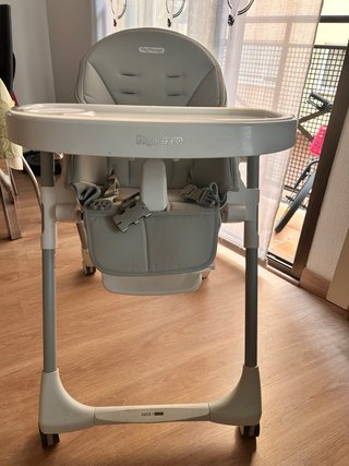 Trona Peg-Perego.