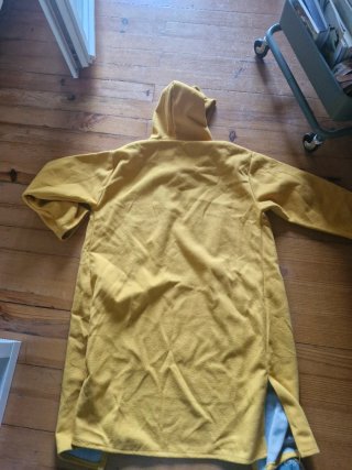Casaco Amarelo Quentinho com Capuz