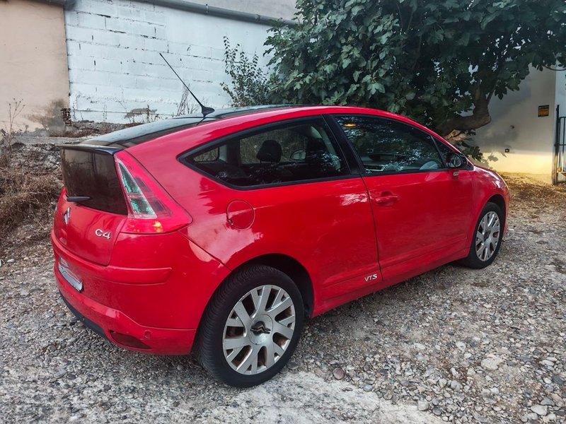 Citroën C4 Coupé 2.0 HDI VTS 2007, foto 6