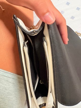 Bolso blanco y negro