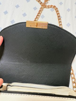 Bolso blanco y negro