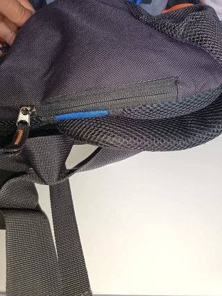 Mochila senderismo negra y azul
