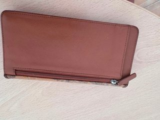 Alviero Martini 1A Classe Billetera Geo Classic