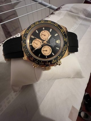 Reloj Estilo Daytona Negro/Dorado Nuevo