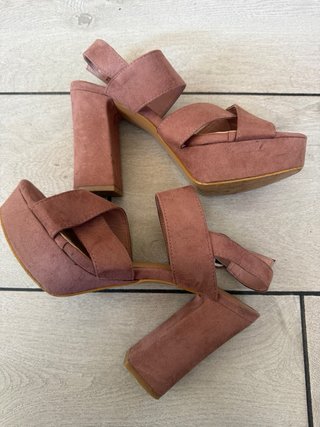 Zapatos de tacón rosa plataforma
