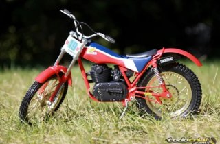 Miniatura Moto Montesa Cota 247 Trial