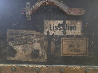 Baú de viagem (mala de navio/steamer trunk)