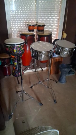 Dj y percusión