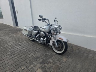 Harley Davidson Road King Plata/Blanco