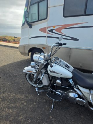 Harley Davidson Road King Plata/Blanco