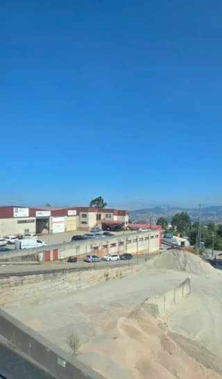Oficina en alquiler en nave con baño independiente