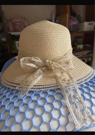 Sombrero de paja para playa con lazo