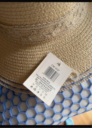 Sombrero de paja para playa con lazo