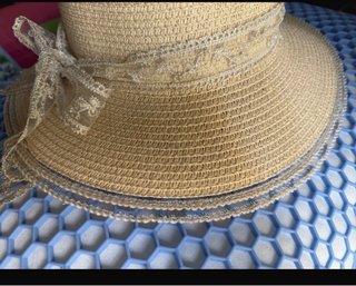 Sombrero de paja para playa con lazo