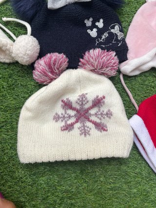 Lote de Gorros Infantiles Variados