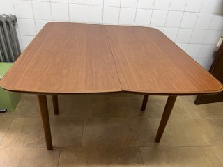 Mesa de cocina extensible, madera con cajón