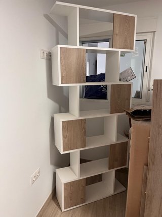 Estantería modular salón madera y blanco