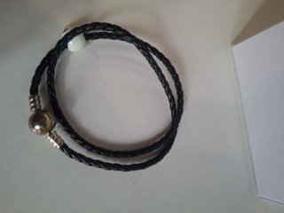 Pulsera Pandora Cuero Negro y Calavera