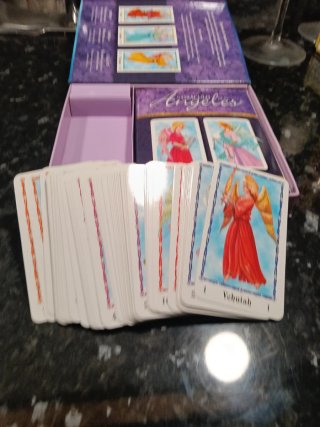 El Oráculo de los Angeles: Incluye 72 Cartas co...