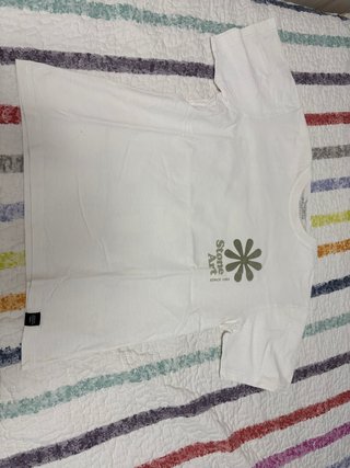 Camiseta Pullybear Blanca Estampada