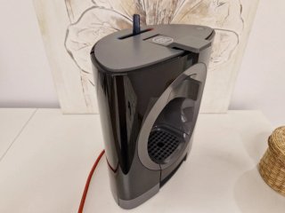 Cafetera Dolce Gusto Krups Negra