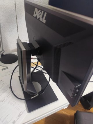 Monitor Dell Negro Ajustable