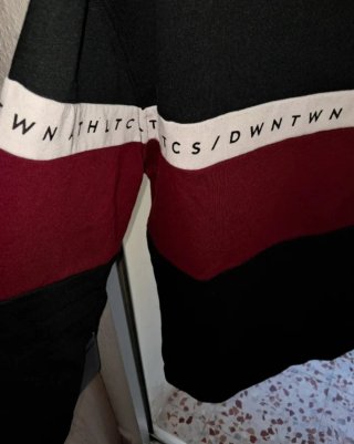 Jersey INSIDE Negro y Rojo Talla M