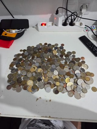 Lote de monedas antiguas y extranjeras