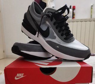 Zapatillas Nike Running Grises y Negras