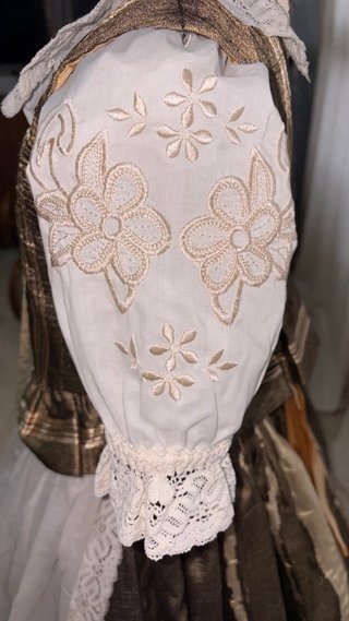 Traje de Huertana Niña Talla Única Bordado a mano