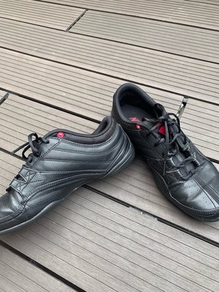 Nike Air Devine negras y rosas