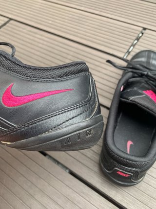 Nike Air Devine negras y rosas