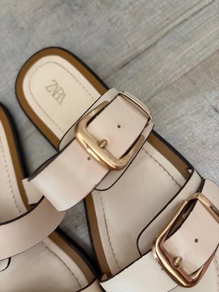 Chanclas Zara