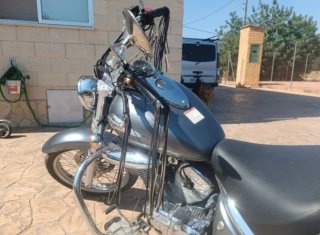 Suzuki Intruder 250cc Moto Custom