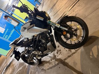 Honda CB 125R 2019 Naked Blanca/Negra