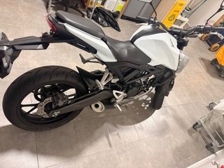 Honda CB 125R 2019 Naked Blanca/Negra