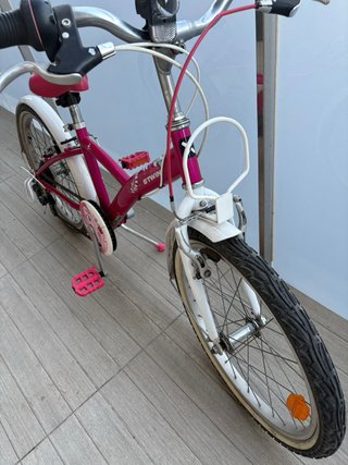 Bicicleta infantil Btwin rosa